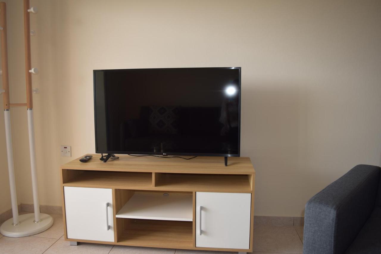Eden Heights Sea View Apartment 203 - By Imh Travel & Tours Paphos 外观 照片